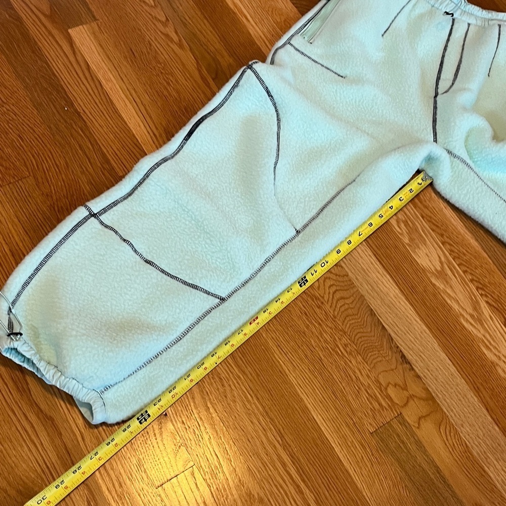 Free People Hit The Slopes Fleece Pants Size Medium NWT - Picture 10 of 16